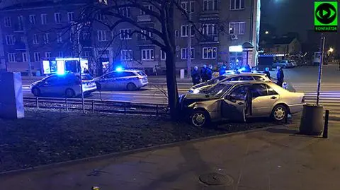 Nocny pościg na Grochowie. Trzej policjanci ranni