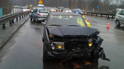 Wypadek na Prymasa Tysiąclecia. "W korku od Modlińskiej"