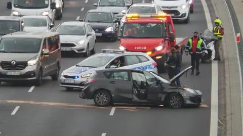 "Auto uderzyło w barierę po lewej stronie, potem po prawej"