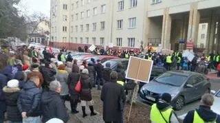 Protest przed siedzibą GDOŚ