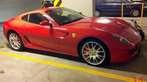 Okradali Niemców "na wnuczka". W garażu mieli dwa ferrari