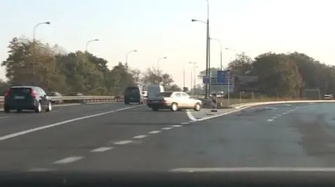 Estakada Trasy Łazienkowskiej otwarta. Kierowca skorzystał w ostatniej chwili