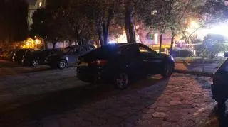 Policja sprawdzała, czy ładunku wybuchowego nie ma pod BMW