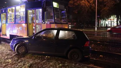 Zderzenie na Grójeckiej.  Nie kursowały tramwaje na Okęcie