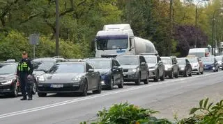 Zderzenie trzech samochodów i rowerzysty na Wybrzeżu Helskim