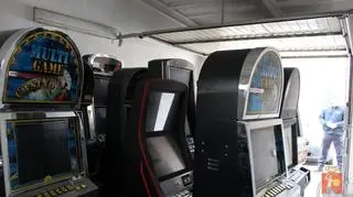 Zabezpieczone przez policję automaty w 2014