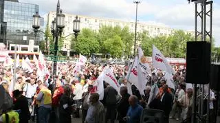 Protest przed ratuszem