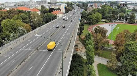 Drogowcy ruszają z pracami poprzedzającymi przebudowę wiaduktów Trasy Łazienkowskiej