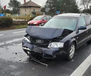 Zderzenie czterech samochodów pod Wólką Kosowską