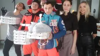 Jedzeniem dzielą się między innymi wrocławskie restauracje
