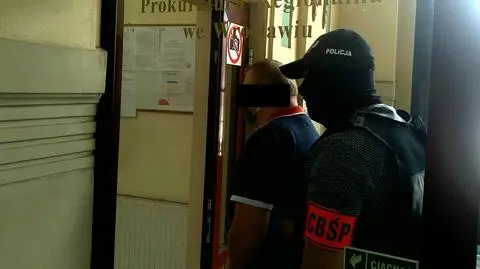 Mógł być włoskim karabinierem albo ukraińskim generałem. 49-latek podejrzany o kierowanie gangiem oszustów