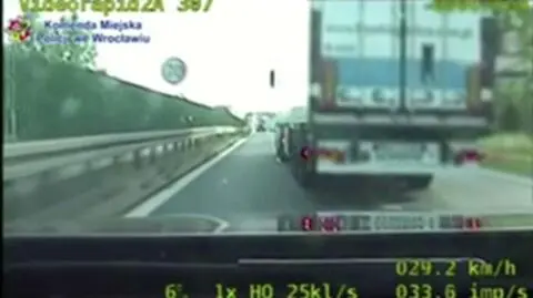 "Szeryf" na drodze. Zajechał drogę policjantom