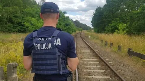 Szynobus potrącił ośmiolatka, dziecko zginęło na miejscu. Okoliczności wypadku bada policja
