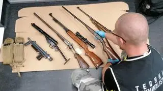 35 sztuk broni zabezpieczyła policja