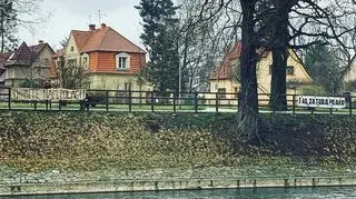 Dwa banery po czeskiej stronie Cieszyna