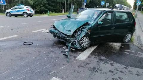 Miała ponad 3,5 promila i dwójkę małych pasażerów. Doprowadziła do wypadku