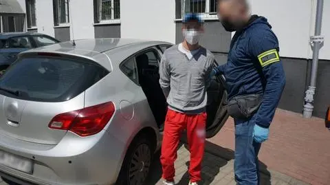 Miała siniaka wokół oka. Przyznała, że od roku się nad nią znęcał. Podejrzany musiał się wyprowadzić