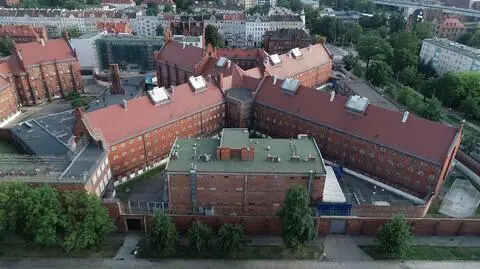 Strażnik więzienny z koronawirusem. Jego koledzy w kwarantannie, a osadzeni poddani obserwacji