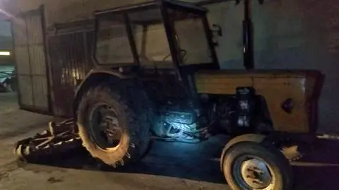 Pijany "pożyczył" traktor od byłego pracodawcy i pojechał po alkohol