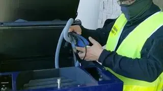 W piecach były maski i butle z tlenem dla cudzoziemców