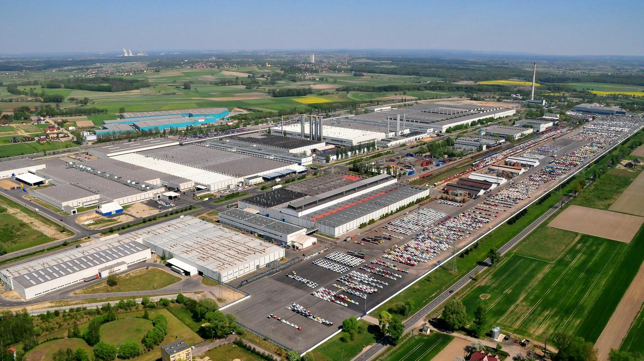 Stellantis – factory in Tychy.  Production downtime due to missing components