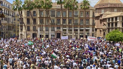 Malaga mówi "nie" masowej turystyce. Tysiące osób przeszły ulicami tego miasta w proteście