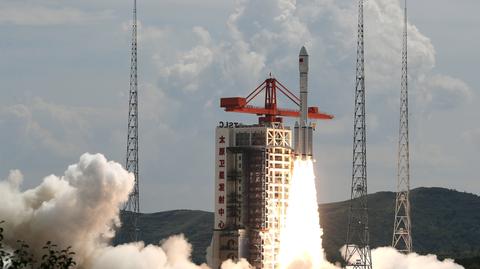 Chiny. Rakieta nośna Długi Marsz 6A wyniosła na niską orbitę okołoziemską 18 satelitów komunikacyjnych