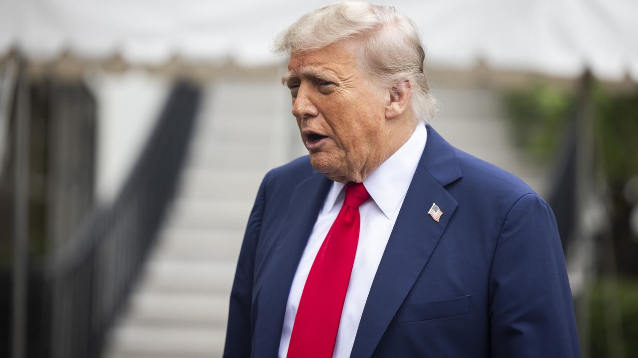 Новый бизнес Трампа. Там будут золотые телефоны