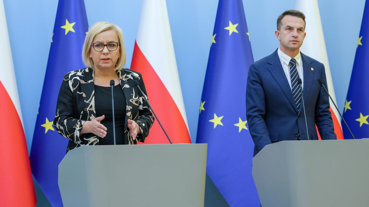Wrzutka do ustawy wiatrakowej. Ministra: nie mamy czasu