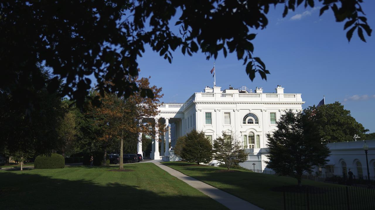 100 tysięcy za wizę. Biały Dom tłumaczy