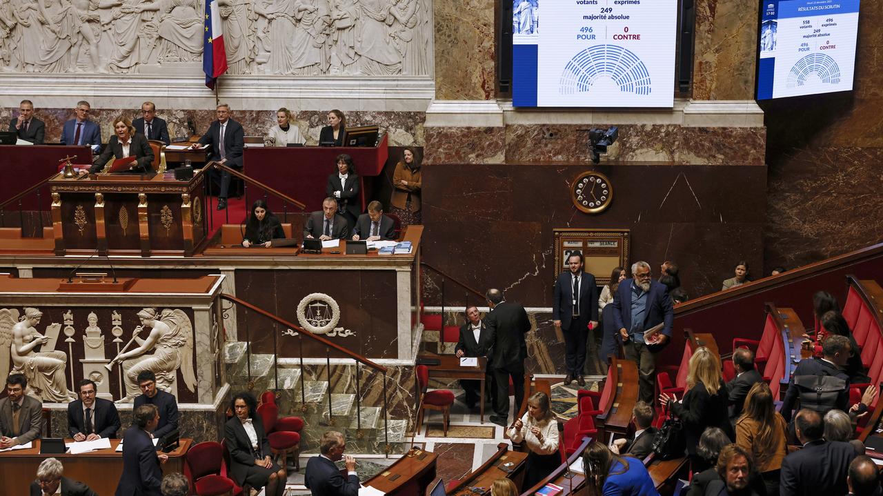 Największy kraj Unii Europejskiej bez budżetu. Ratuje się ustawą specjalną