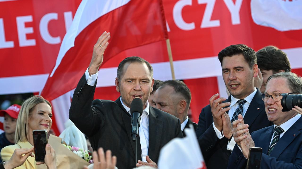 Era Nawrockiego. "Czeka nas zabawa w kotka i myszkę"