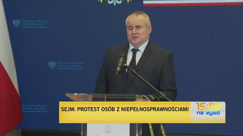 Wdówik: zapraszam protestujących do tego, żeby zechcieli w normalny sposób przyjść i rozmawiać