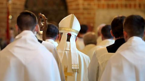 "Nie pamiętam takiej sytuacji, żeby któryś hierarcha kościelny zrobił coś z własnej inicjatywy"
