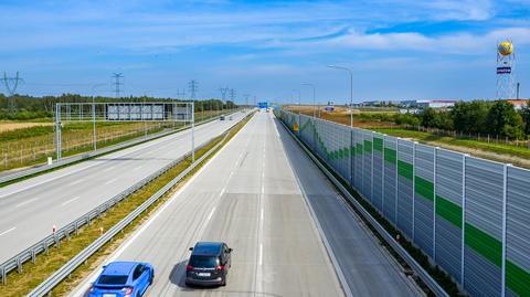 Darmowe autostrady dla samochodów osobowych. Premier Morawiecki o terminie