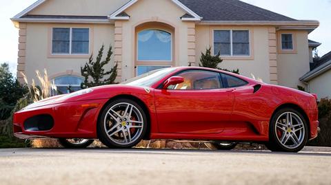 Należący do Trumpa samochód marki Ferrari sprzedany