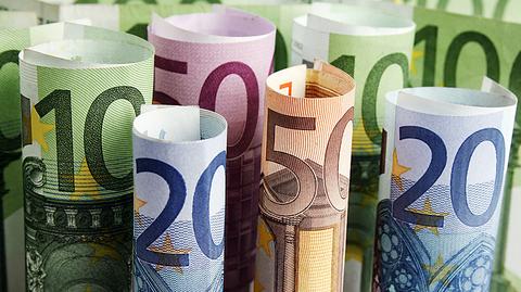 EBC chce odciąć greckie banki od gotówki 