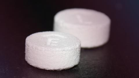 Leki szyte na miarę. Pierwsze na świecie tabletki z drukarki 3D wchodzą na rynek
