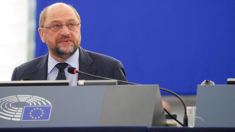 Schulz dzieli. Ostra wymiana zdań na temat "polskiego zamachu stanu"