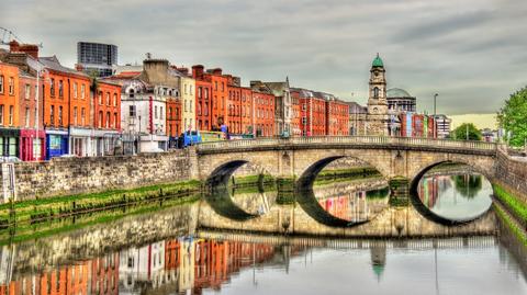 "Pokaż nam świat": Ile kosztuje podróż do Irlandii?