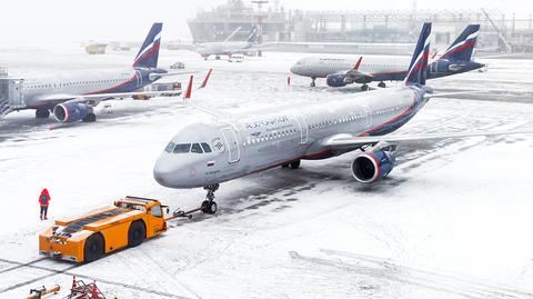 Linie desperacko szukają pilotów