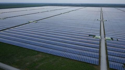 Francja pokazała najwydajniejszą elektrownię słoneczną w Europie 