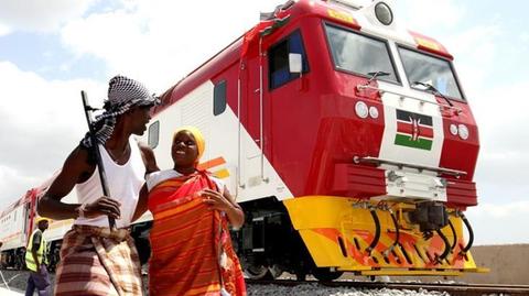 Szybki pociąg połączył Mombasę z Nairobi w Kenii