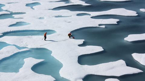 Dron zbada efekt cieplarniany w Arktyce 