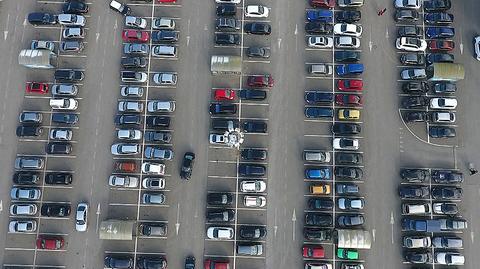 Autostrady i drogi szybkiego ruchu pustoszeją