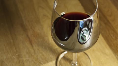 Im starsze, tym droższe. Co warto wiedzieć o inwestycji w wino?