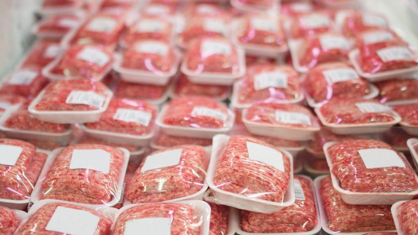 Mięso na antybiotykach. Europa faszeruje bez umiaru 