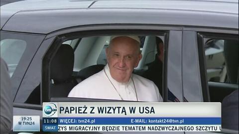 Papież podróżuje fiatem 500L