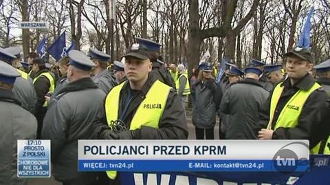 Policjant: Ja jestem od tego, żeby prawo egzekwować (TVN24)