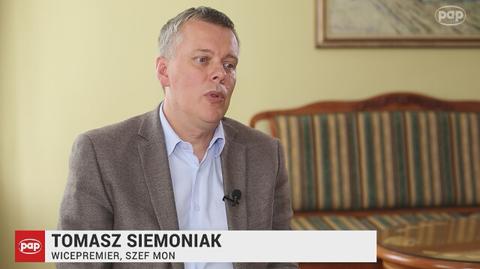 Siemoniak: trzeci wielki producent śmigłowców wejdzie do Polski